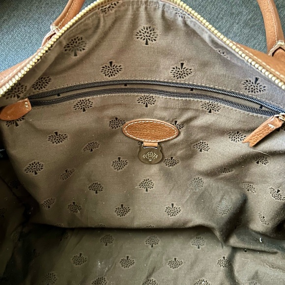 Mulberry Brown Floral Interior - Picture 7 of 14